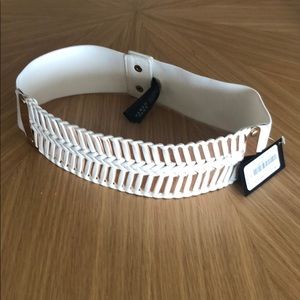 Bebê white/ gold belt